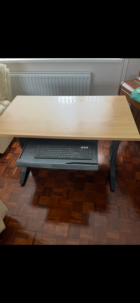 Computer Table