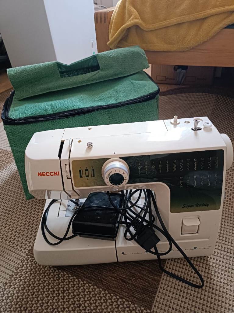 Necchi Super Utility White Sewing Machine – Good Condition