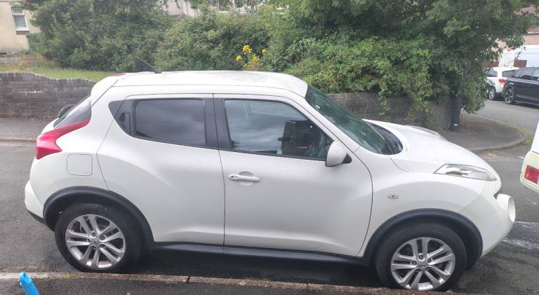 Nissan, JUKE, Hatchback, 2011, Manual, 1618 (cc), 5 doors
