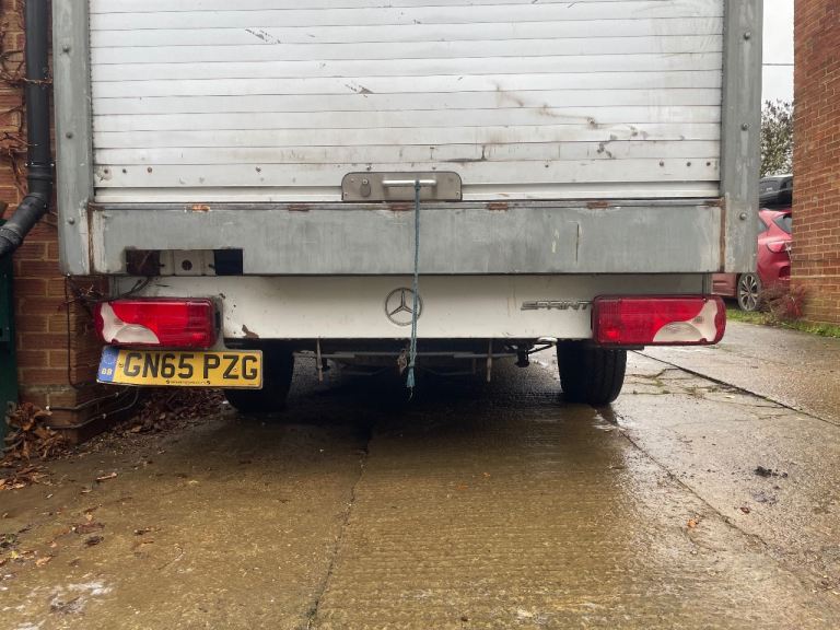 Mercedes-Benz Sprinter Luton van 2015