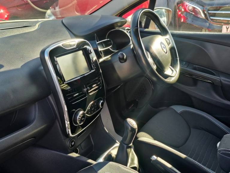 2016 Renault Clio 1.5 dCi Dynamique S Nav Hatchback 5dr Diesel Manual Euro 6 (s/s) (90 ps) Hatchb...