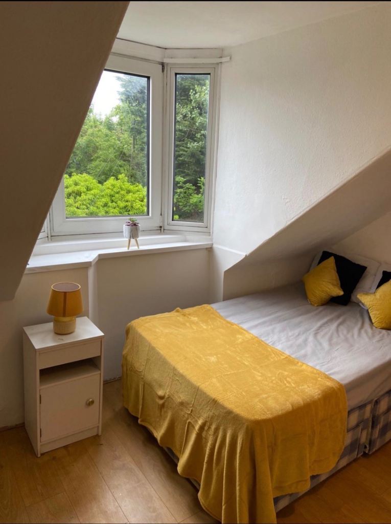 4 BED FLAT IN CITY CENTRE