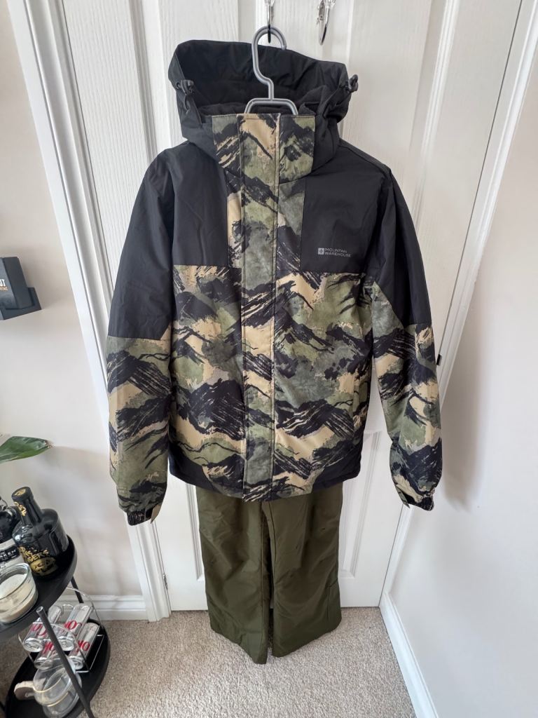 image for Mountain Warehouse Shadow II Mens Printed Ski Jacket and Dusk II Ski Pants