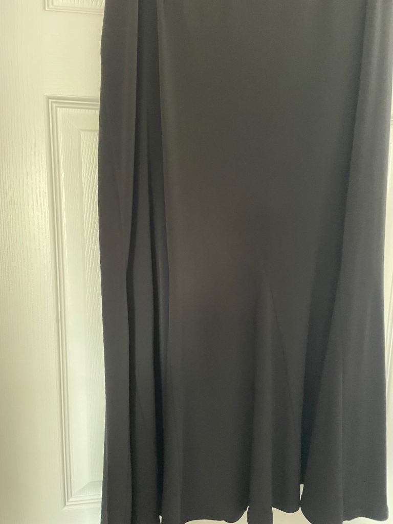 Yours skirt black size 22