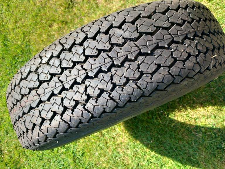 Dunlop sp99 185-15 tubeless radial tyre NEW 