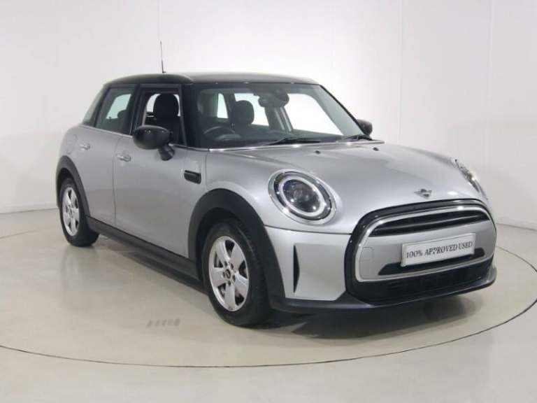 MINI HATCHBACK 1.5 Cooper Classic 5dr