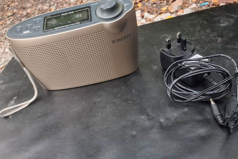 DAB roberts classic digital portable radio 