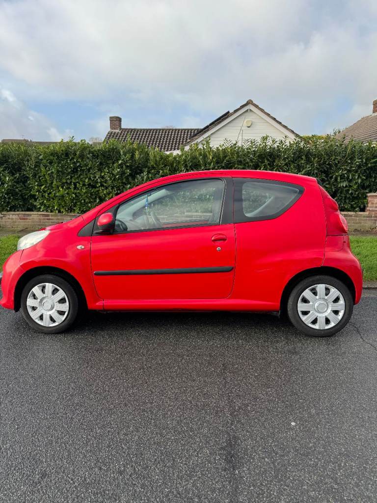 Peugeot 107 - Low Mileage, Long MOT