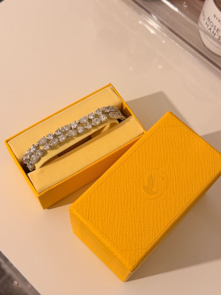 Sparkling Silver-Tone Bracelet with Clear Stones
