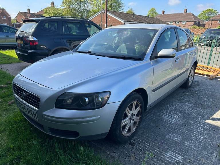 Volvo S40 Saloon 2005 1.6 petrol manual low mileage Cheapest with the mileage 