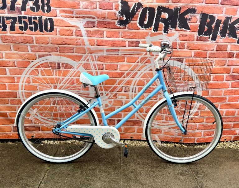 Small ladies/teens Pendleton traditional style bike, 14” alloy frame 26” wheels £70