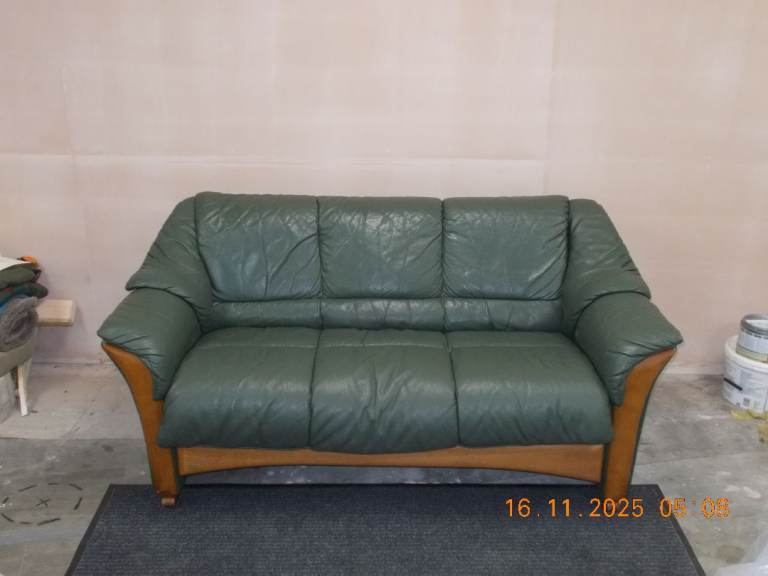 LEATHER 3 SEATER SOFA