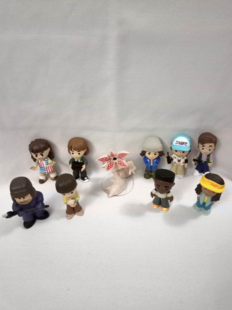 FUNKO STRANGER THINGS MINI FIGURES SEASON 4 X10.