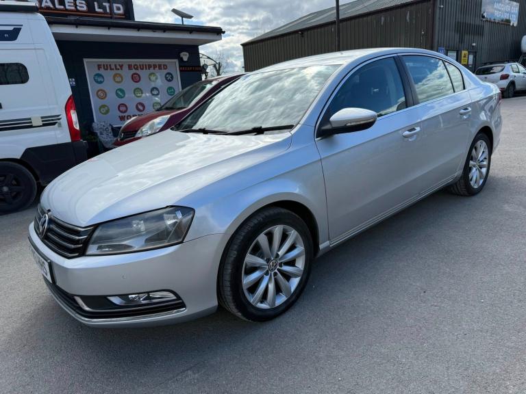 2013 Volkswagen Passat 2.0 TDI Bluemotion Tech Highline 4dr DSG SALOON Diesel Automatic
