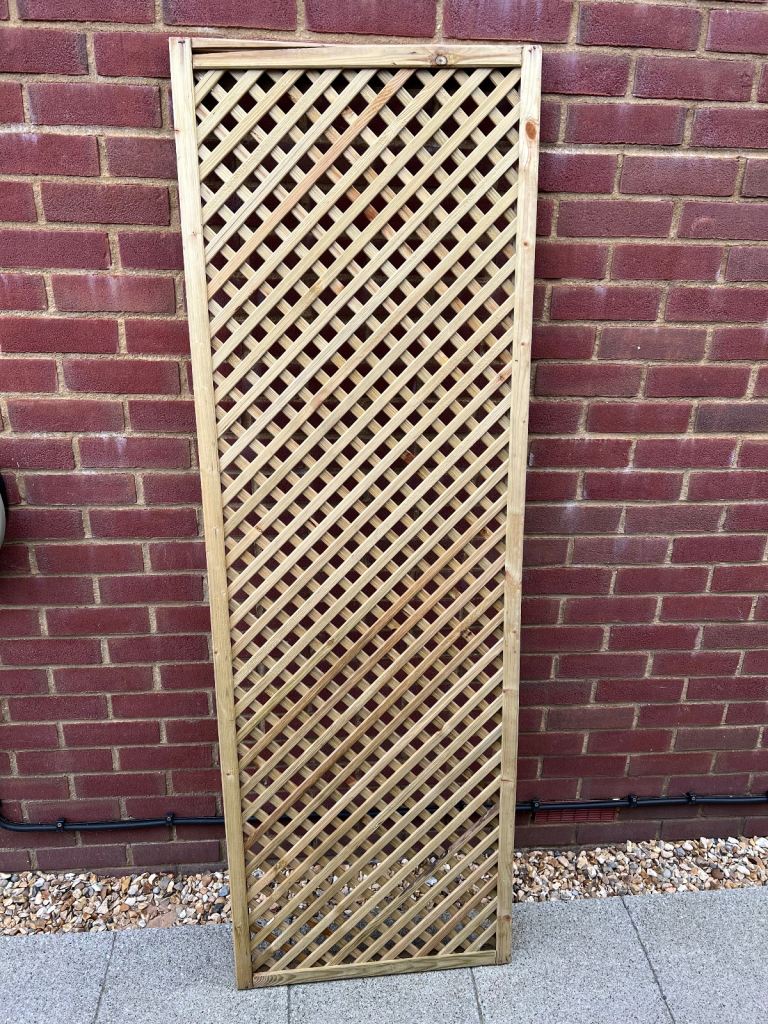 image for 183cm x 60cm (6x2) Elite Privacy Diamond Trellis/Lattice Garden Screening Wood Fence