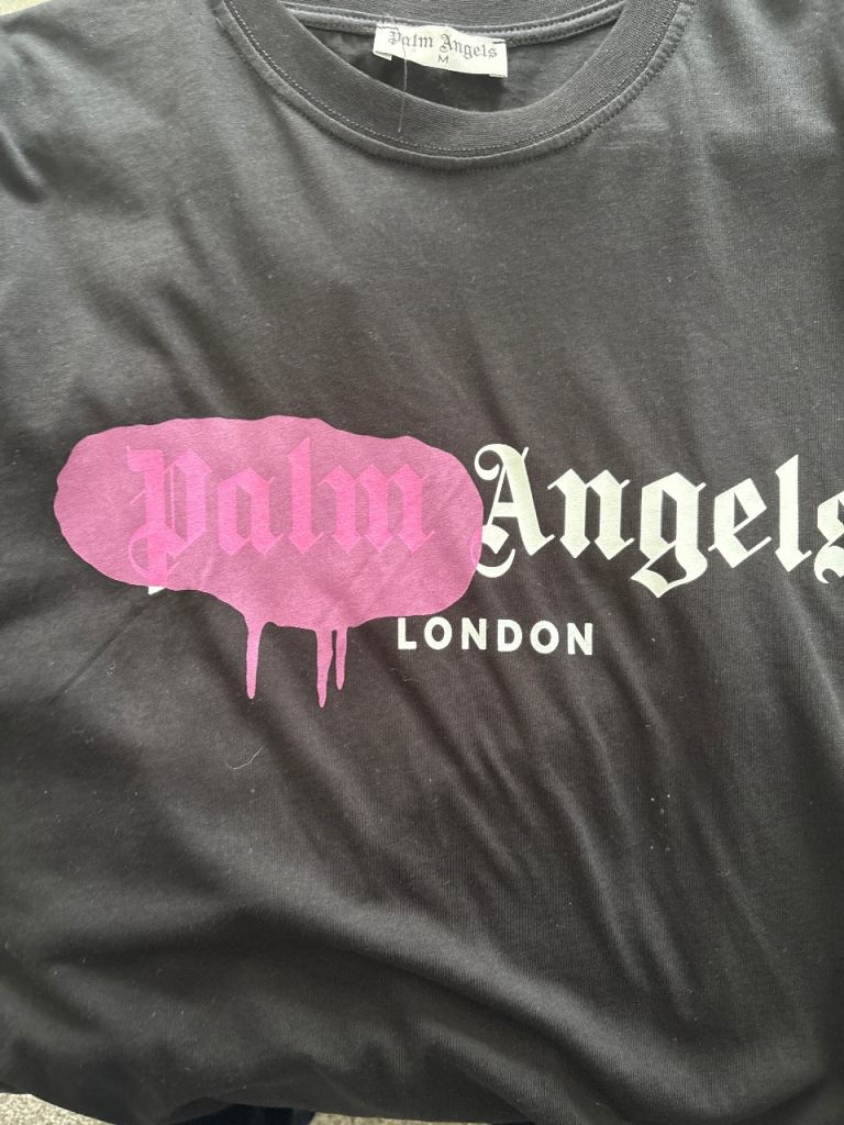 Palm Angels black T-Shirt with Pink Logo – Good Condition