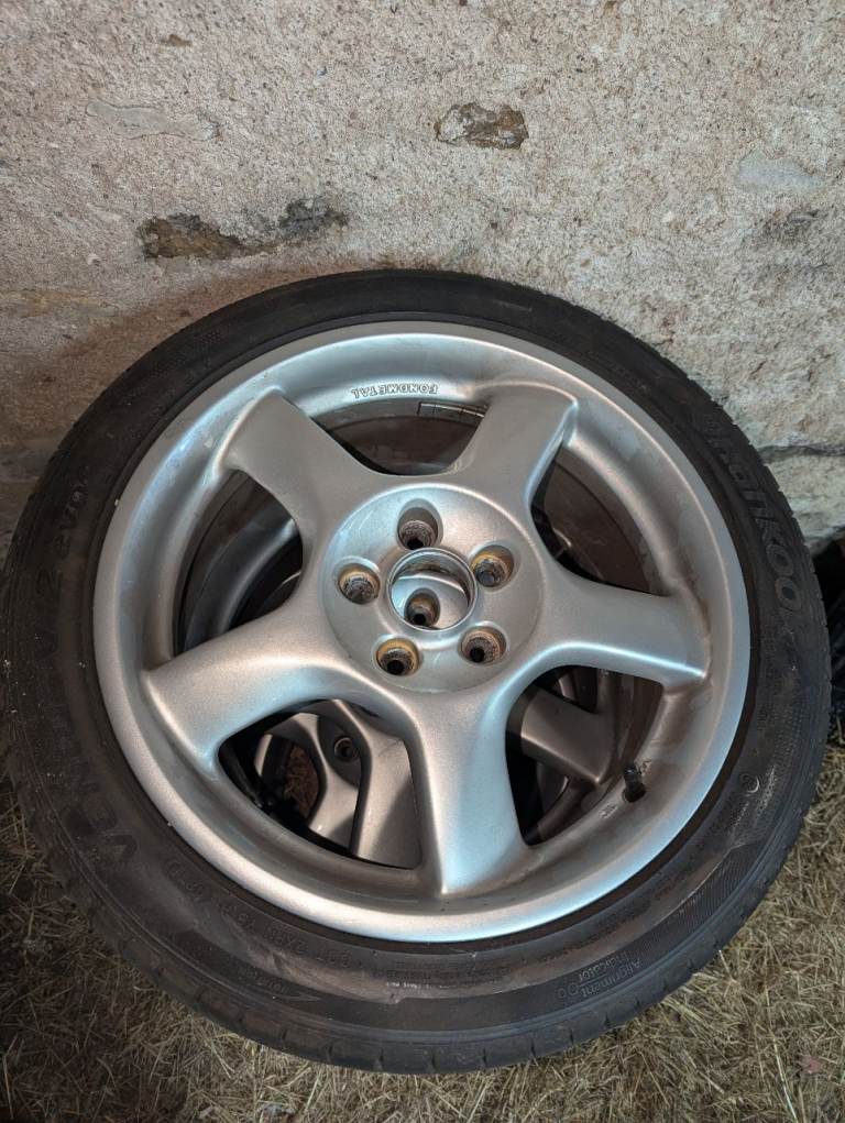 Fondmetal Alloy Wheels 5x110 – 215/45Z/R17/91Y - Set of 4