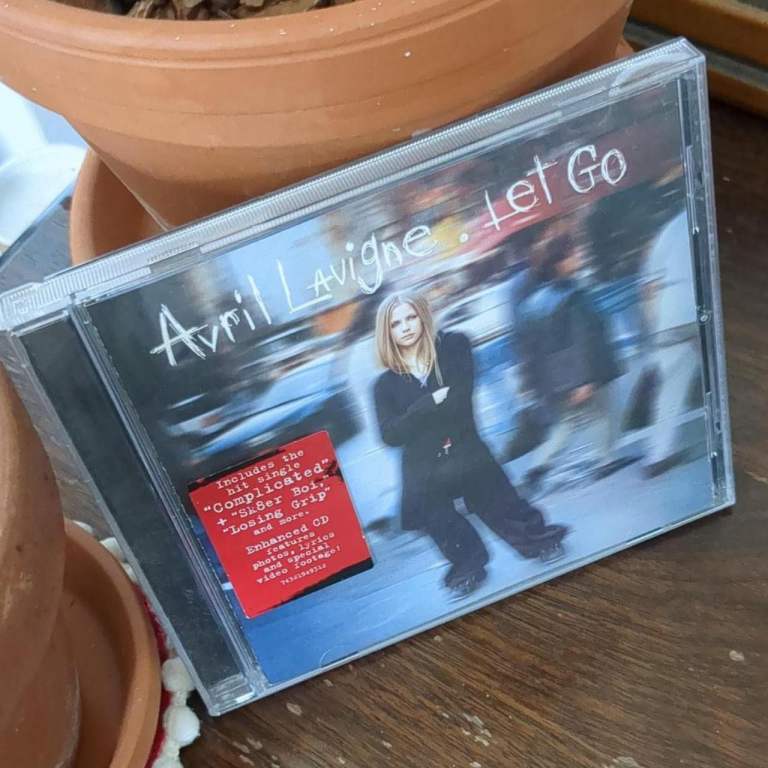 Avril Lavigne 'Let Go' CD Album 