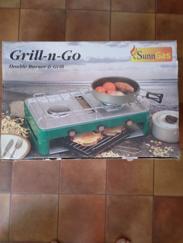 Double burner gas camping stove