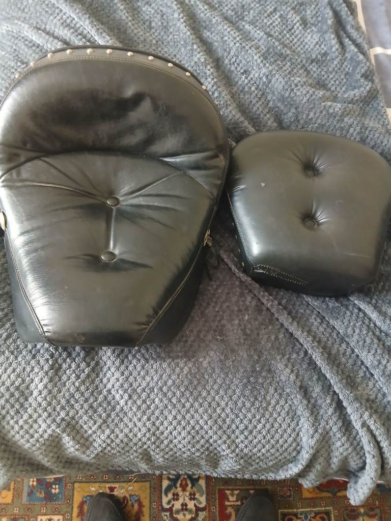 Harley davidson seat and pillion pad off my 91fxrs will fit others 