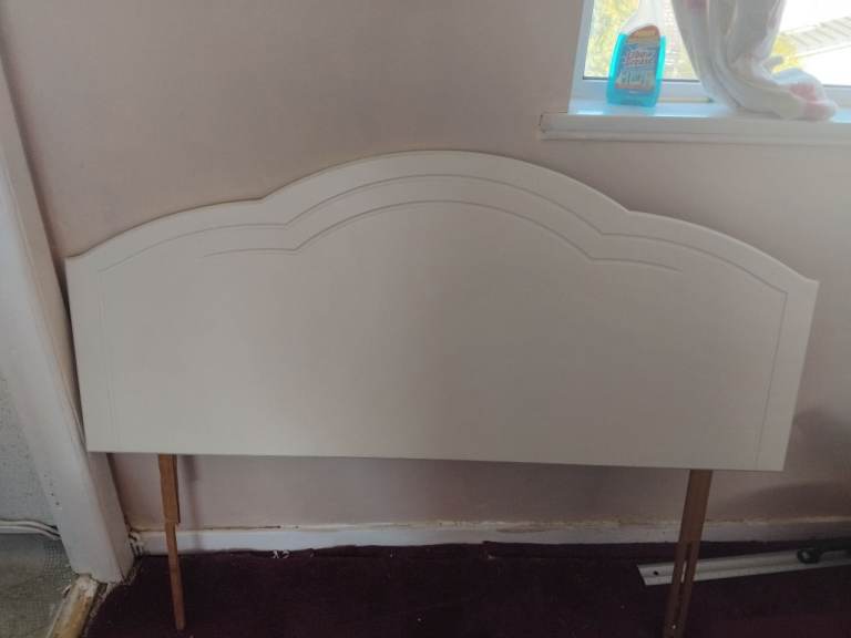 HEADBOARD FOR DOUBLE BED
