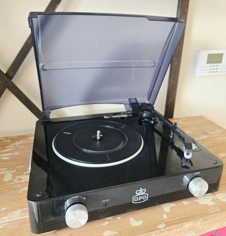 GPO Stylo Turntable with In-Built Speakers 