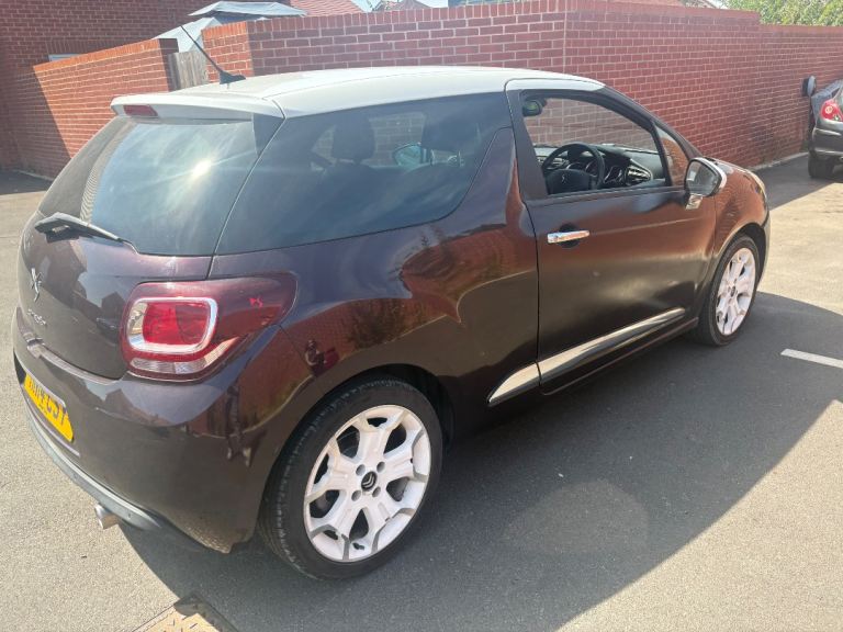 Citroen, DS3, Hatchback, 2014, Manual, 1560 (cc), 3 doors