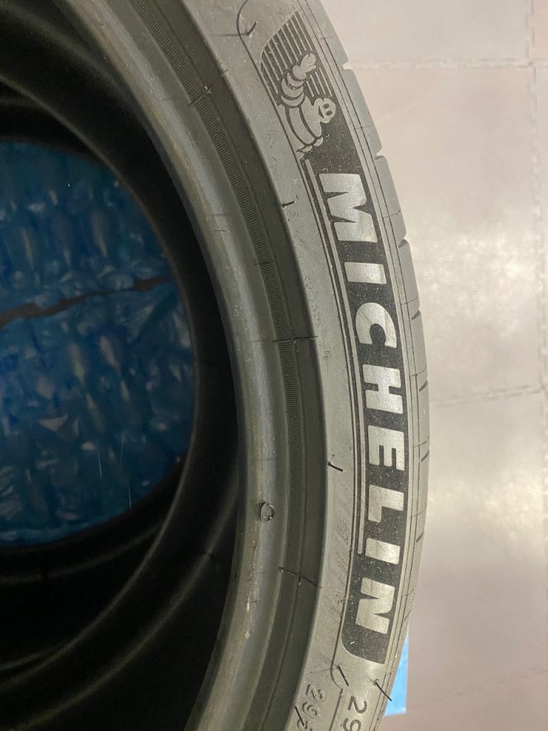 A pair of Michelin 20” Tyres - 295/30 ZR 20