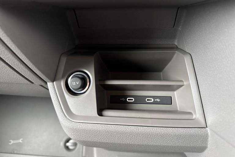 2025 Volkswagen Crafter 2.0 TDI 140PS Commerce High Roof Van PANEL VAN DIESEL Manual