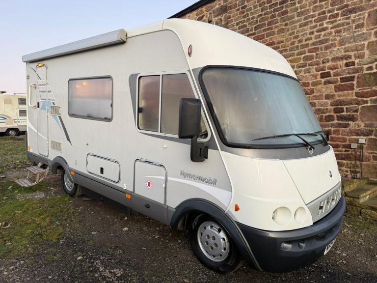 2004 - Hymer B584 - 2.8ltr - 90,000 Miles - 4 Berth / 2 Belts 