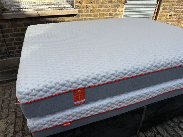Octasmart Hybrid Mattress - kingsize 150 x 200 cm +
Local delivery 