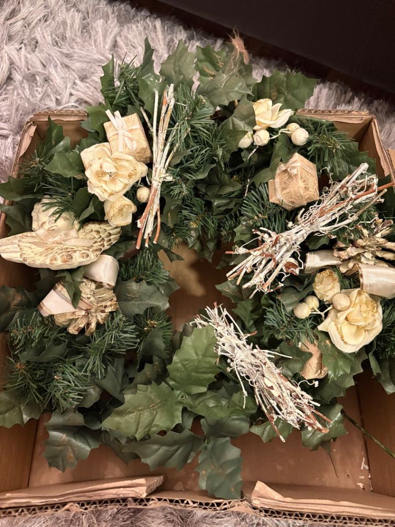 Christmas wreath free