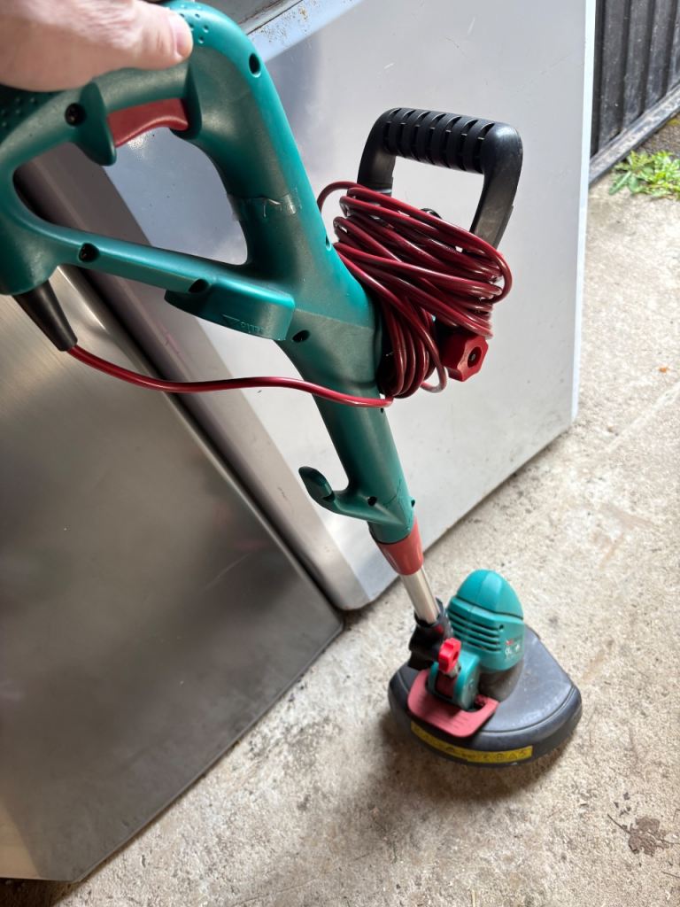 NOW SOLD Grass Strimmer 