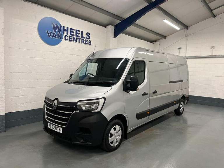 2023 Renault Master LM35dCi 135 Business+ Medium Roof Van PANEL VAN DIESEL Manual