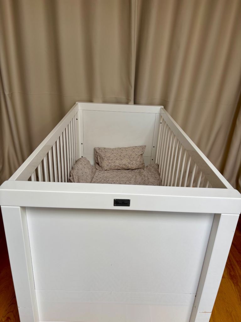 Silver Cross convertible cot bed 
