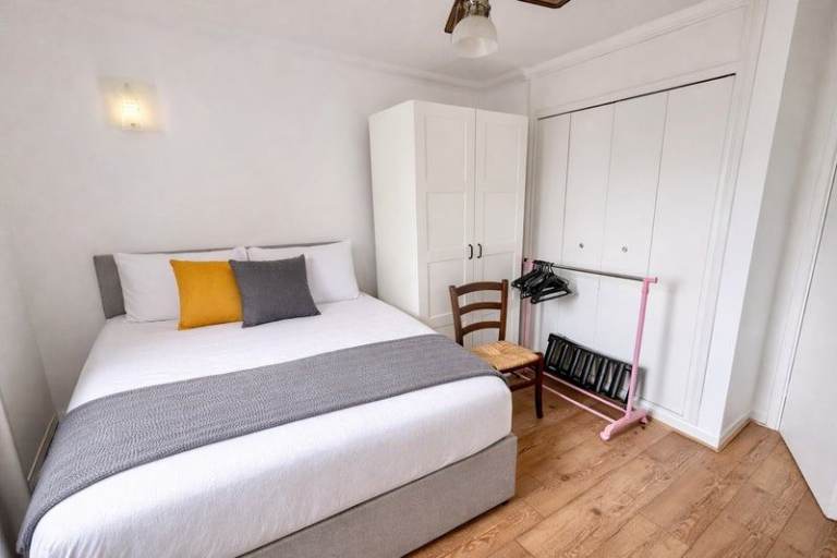 🏡 DOUBLE ROOM AVAILABLE IN BROMLEY-BY-BOW — BILLS INCLUDED 💫