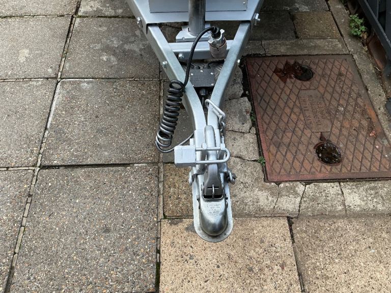 6 x 4 trailer excellent condition 