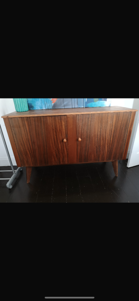 Midcentury Morris of Glasgow sideboard buffet