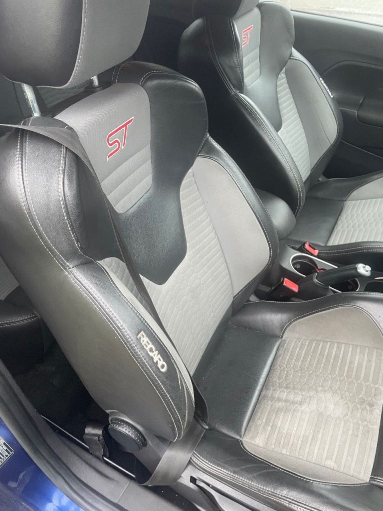 Ford, FIESTA, Hatchback, 2014, Manual, 1560 (cc), 3 doors