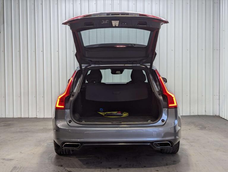 2019 Volvo V90 2.0 V90 R-Design+ T8 PHEV AWD Auto 4WD 5dr Estate Hybrid Automatic