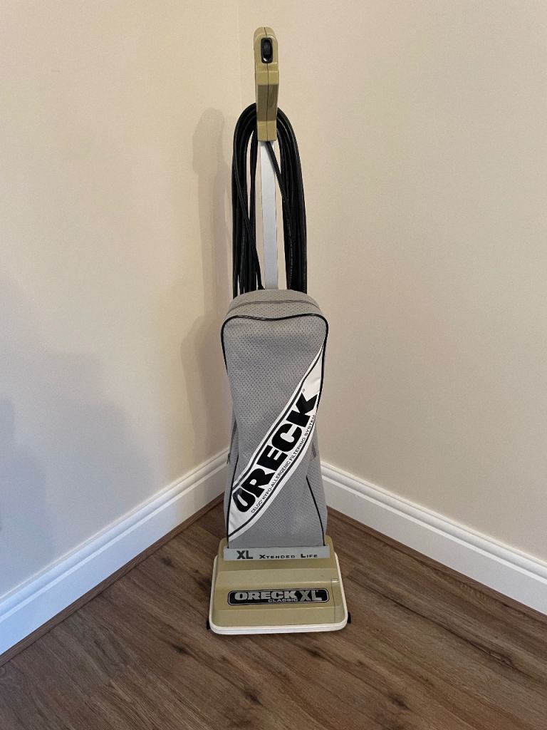 Oreck XL Vacuum Cleaner with bags Good Working Order Hypo-Allergenic 