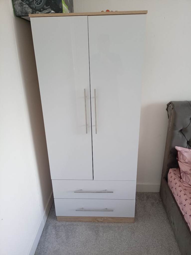 2 wardrobes with 2 matching drawer sets 