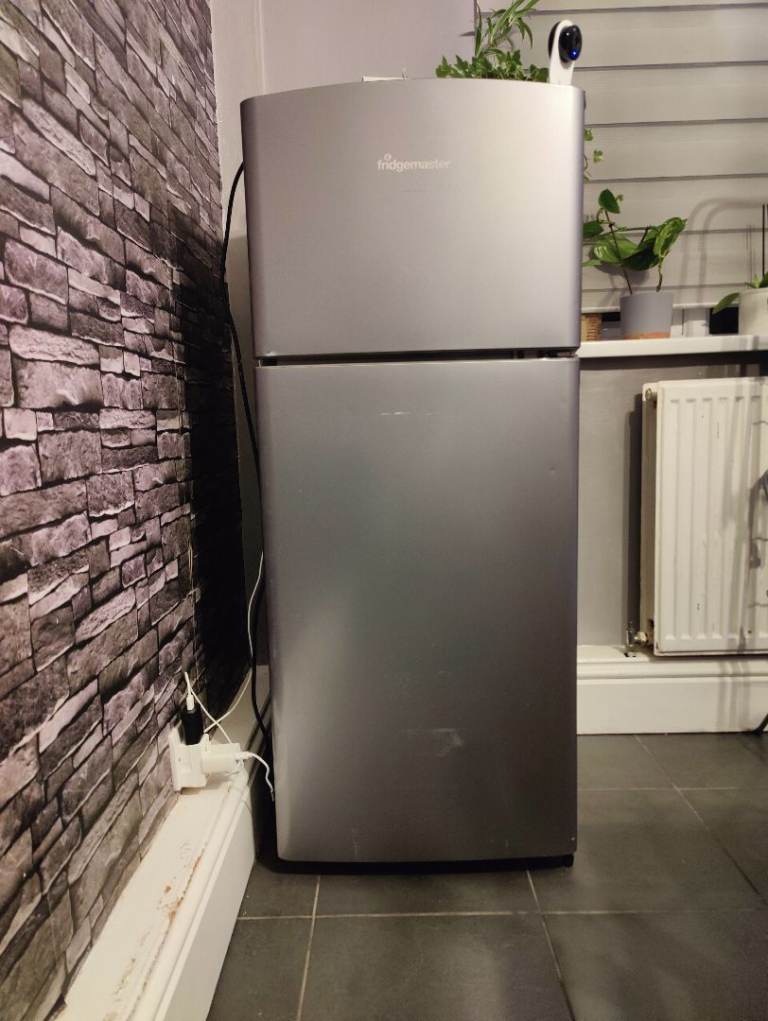 MTM48120E – Freestanding Fridge Freezer