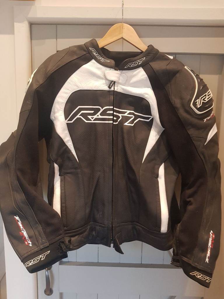 RST Tractech evo leather motorcycle jacket uk 48