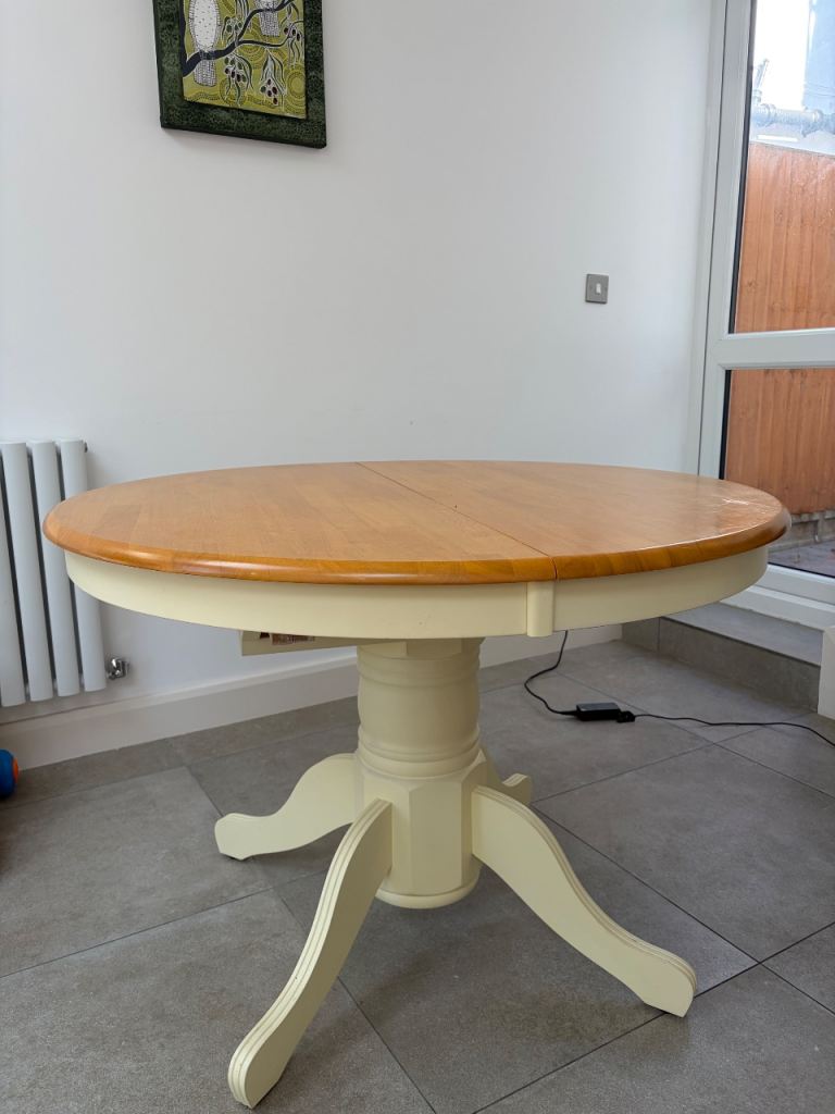 Solid Wood Expandable Dining Table