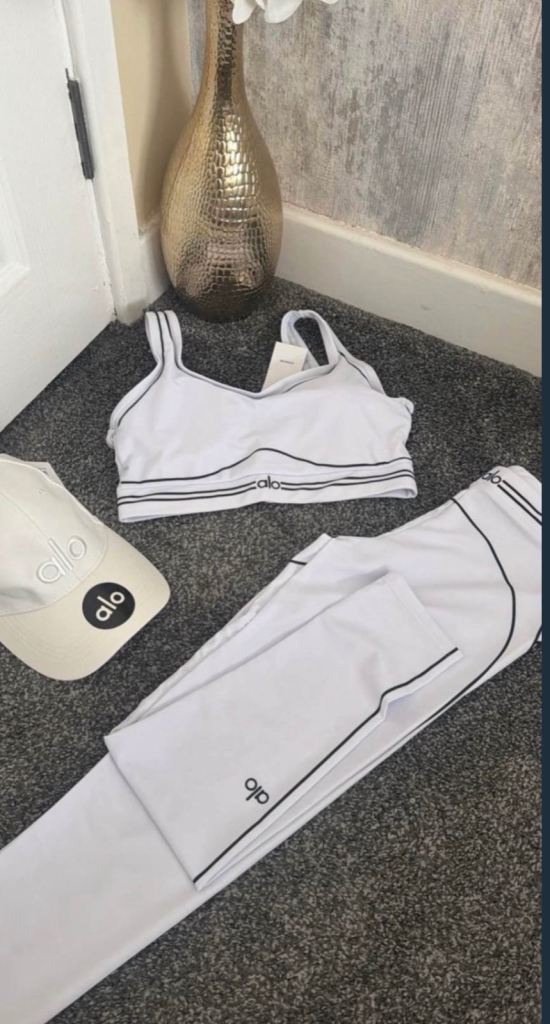 New Alo Yoga Set - White Leggings & Sports Bra with Cap