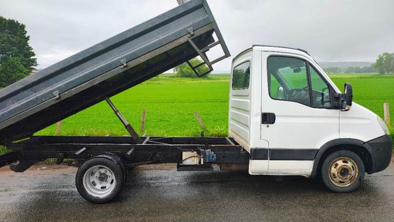 Iveco DAILY TIPPER LOW MILEAGE 