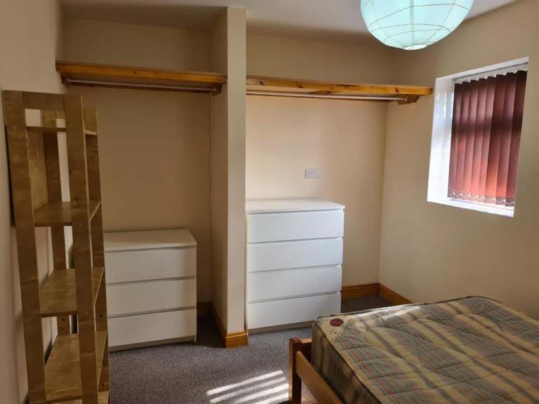 1 bedroom in Room 2, Lytton Road, Oxford