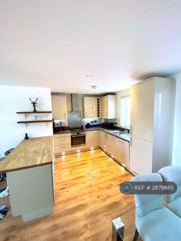 2 bedroom flat in Willow Court, Maidenhead, SL6 (2 bed) (#2879885)