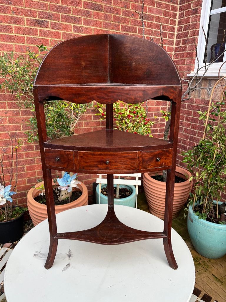 Antique mahogany wash stand 